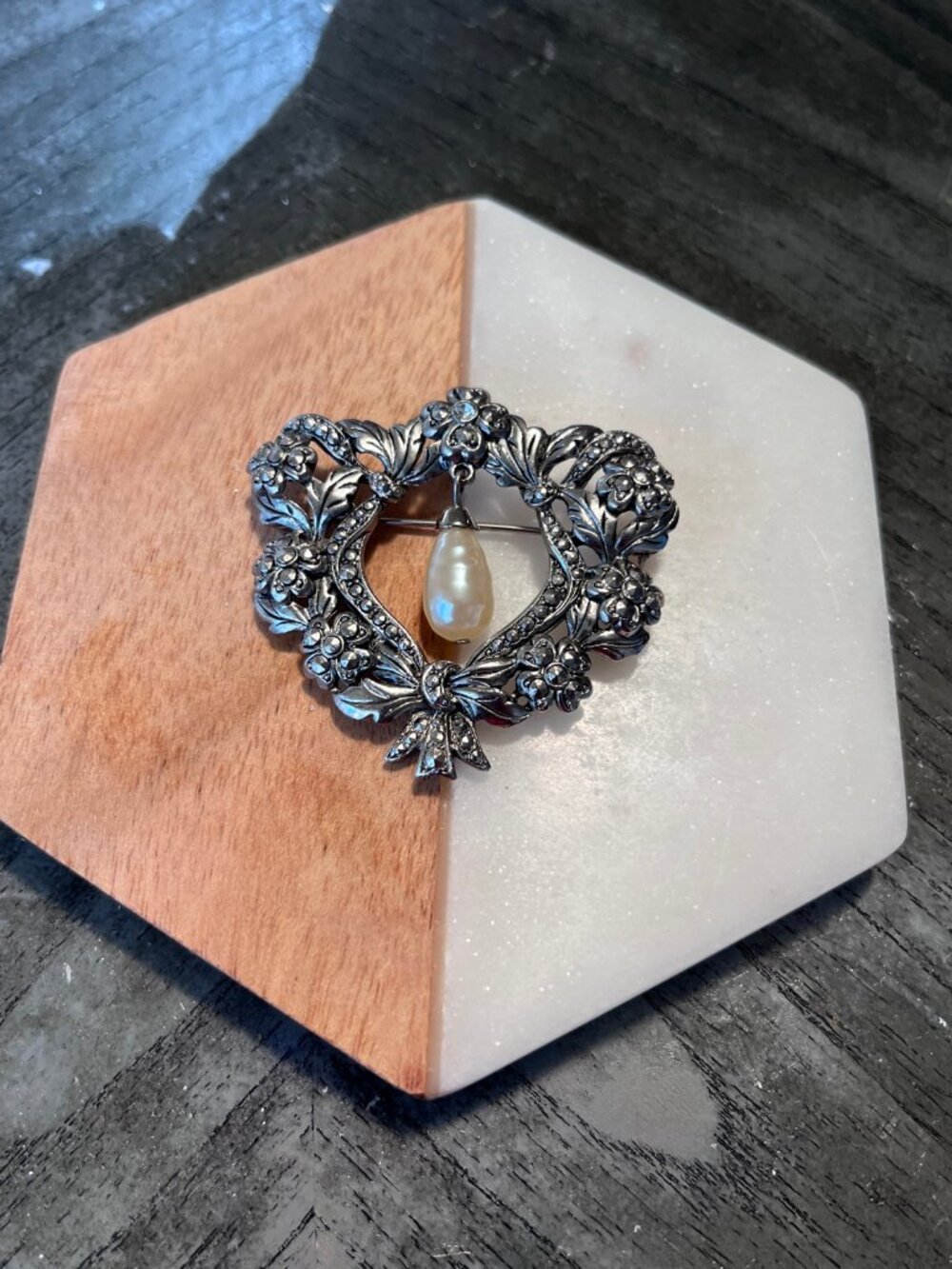 Vintage Avon Silver-Tone Romantic Heart Brooch with Faux Pearl Drop